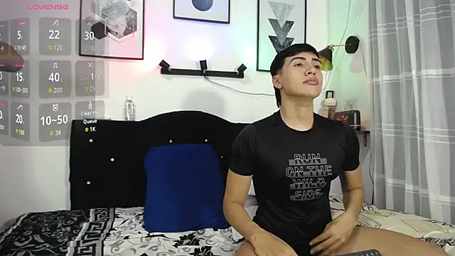 Tomas and liam online show from April 25, 4:04 am