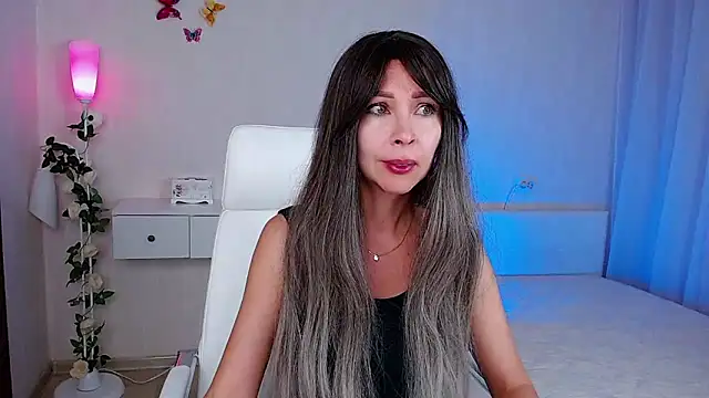 wendifoste online show from September 24, 6:40 pm