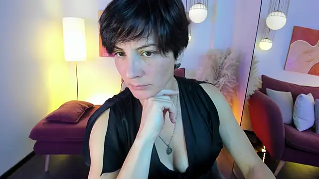 LorenDaze online show from September 30, 1:39 pm