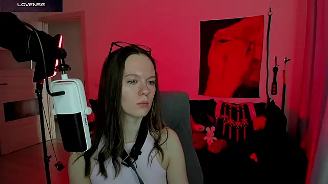 SharkyBaby online show from April 11, 2:54 pm