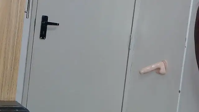 peeky pinky online show from November 5, 12:49 am