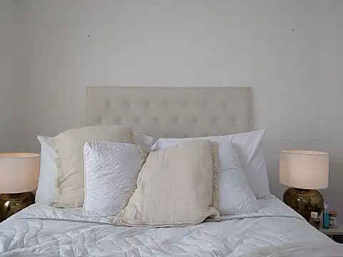 Sarakux online show from September 21, 7:12 pm