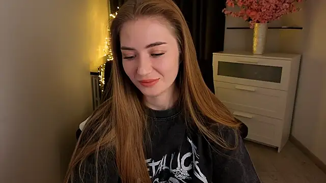 Adelyna Bird online show from February 2, 7:51 am