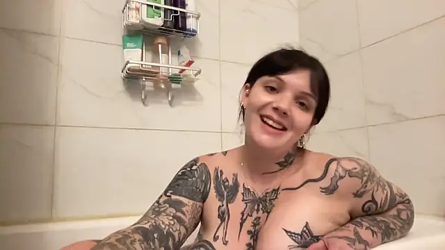 SweetMaisie online show from February 15, 11:59 pm