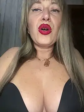 Kittenforyou online show from December 22, 2:09 pm