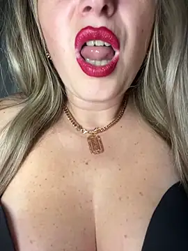 Kittenforyou online show from February 8, 1:59 pm