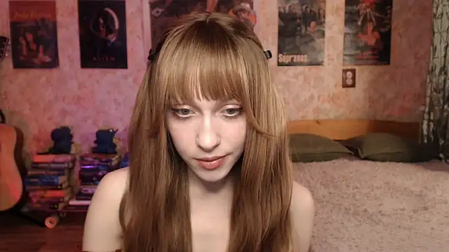 Friendly Ellie online show from March 16, 11:19 pm