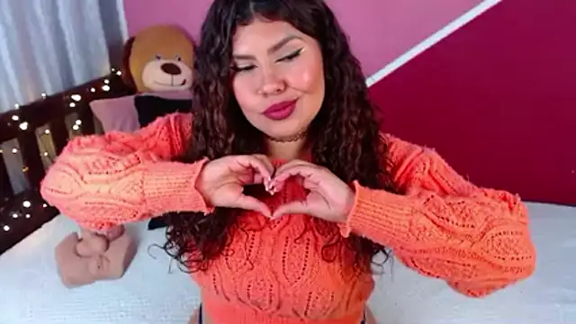 Queenamazon1 online show from March 26, 4:25 am