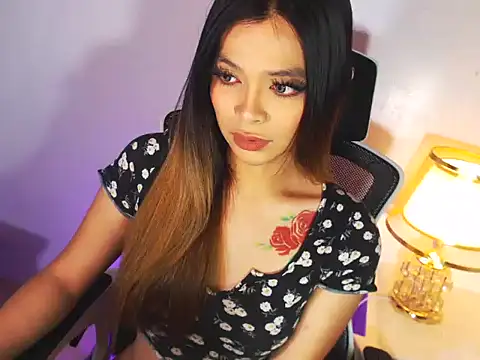MajesticKitana online show from June 2, 5:52 am