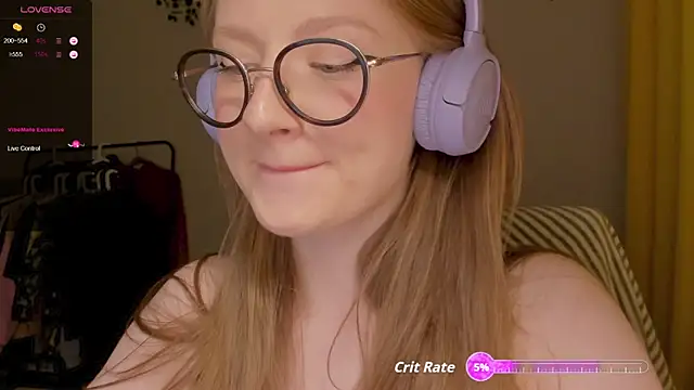 mollytuck online show from February 3, 3:50 pm