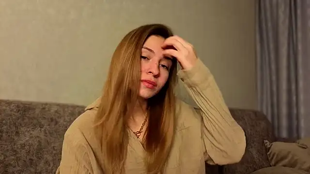 LovelyKatea online show from October 18, 1:36 pm