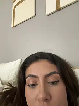 Itzell kiss online show from July 24, 5:38 am