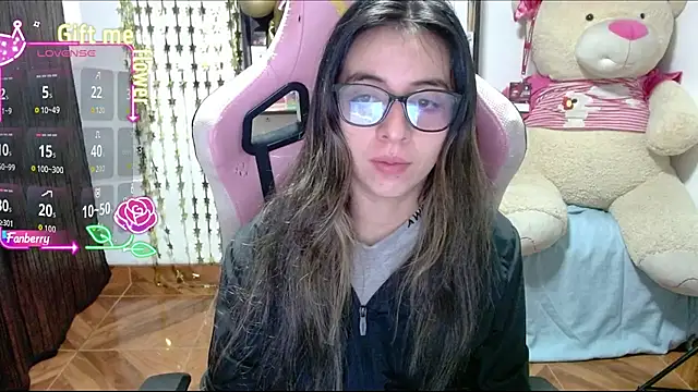 Maggie Fox3 online show from October 12, 3:42 am