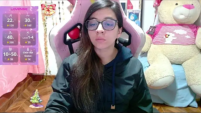 Maggie Fox3 online show from December 15, 1:00 am