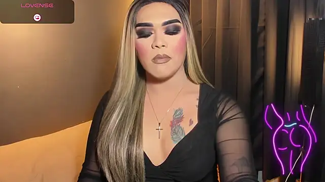 VictoriaEliz online show from November 1, 1:37 pm