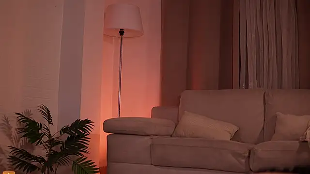 GiaFaaris online show from April 10, 8:37 pm