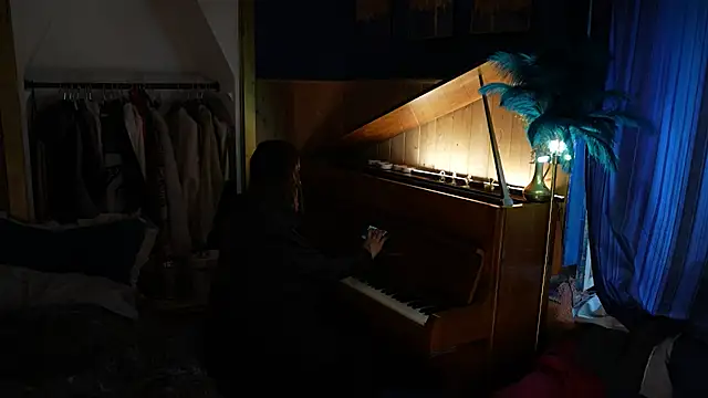 VanessaDoyle online show from September 9, 4:29 pm