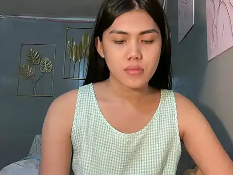 Delicate Savannah online show from October 2, 2:55 pm