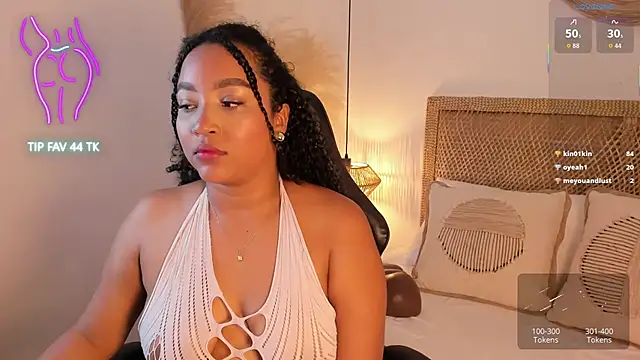 cloe 25 online show from September 12, 4:02 am