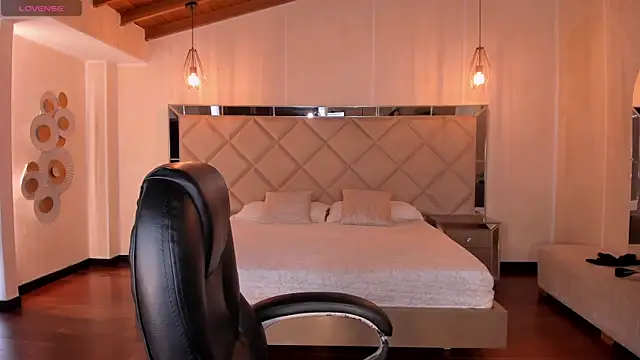 LexieWayne online show from April 20, 7:06 pm