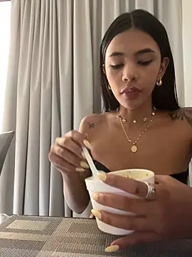 AntonellaRossi online show from March 27, 7:47 pm