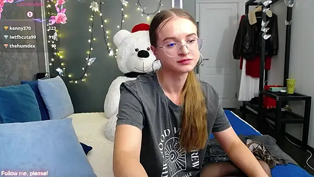 KateJonson online show from September 16, 10:45 am