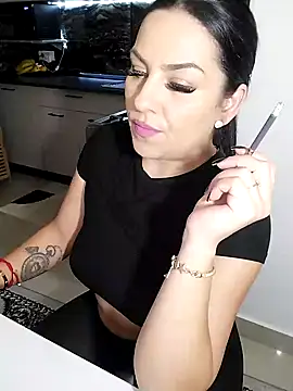 hot-babygirl online show from December 14, 8:47 pm