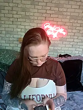 Melissa1994- online show from April 7, 2:30 pm