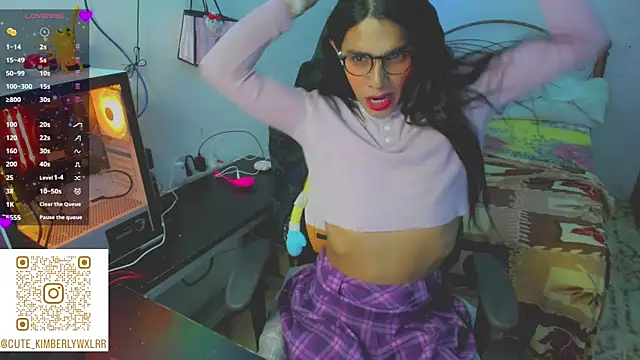 Kim Wexler online show from April 13, 10:54 pm