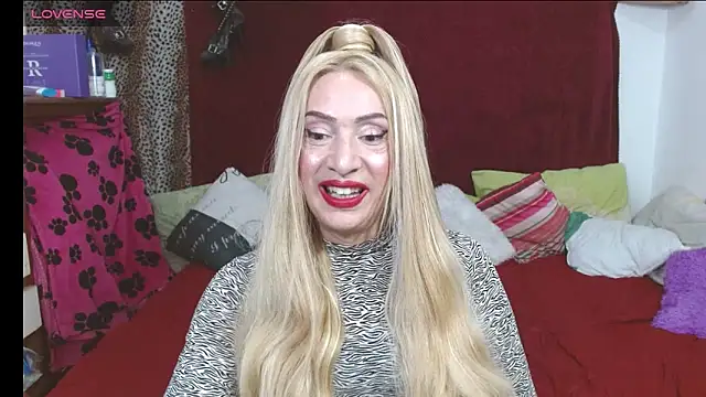 elena evans online show from April 18, 11:15 pm