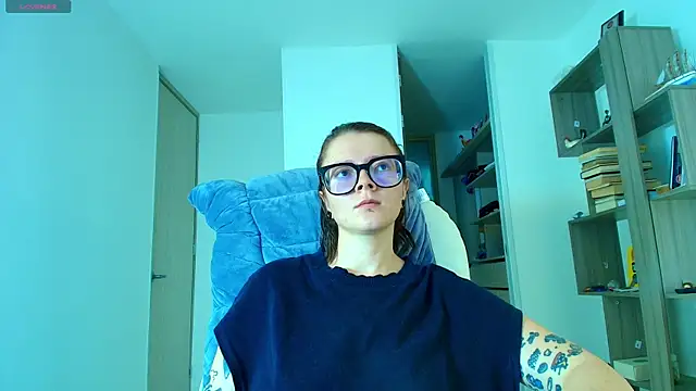 Arya starrk online show from September 18, 1:53 pm