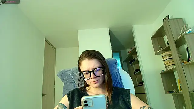 Arya starrk online show from September 17, 1:42 pm