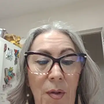 EvaRobinson online show from November 4, 4:45 pm