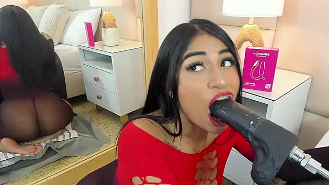 AntoniaRoss  online show from February 6, 1:14 pm