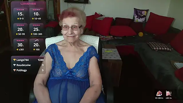 HeisseomaOriginal online show from December 16, 8:53 am