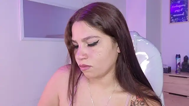 bluee hazell online show from November 13, 12:04 pm