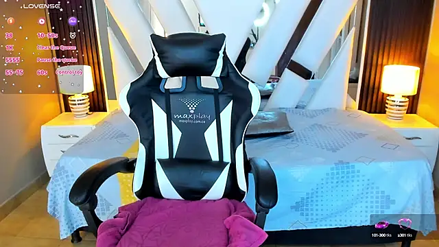 Linda4Petite online show from September 20, 6:28 pm