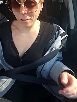 Ellie-L-Elizabeth online show from March 26, 1:46 pm