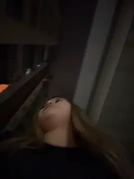 lunablossom  online show from March 27, 3:19 am