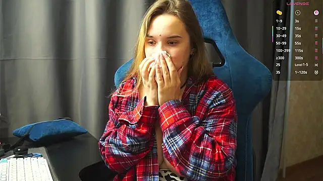 Sandra SW  online show from April 15, 8:26 am