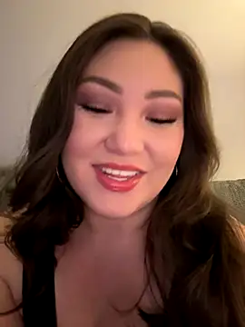 RosieDixx online show from December 4, 4:37 am