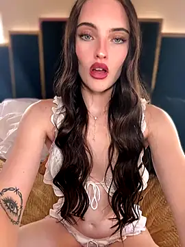 KarissaChantelle online show from October 14, 5:15 pm