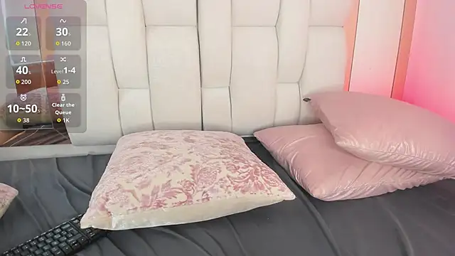 kylie sexy2000 online show from September 18, 9:13 pm