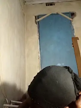 cute-shamza online show from December 2, 5:37 pm