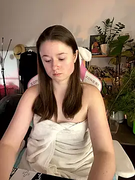 sweetest pie online show from January 11, 8:36 pm