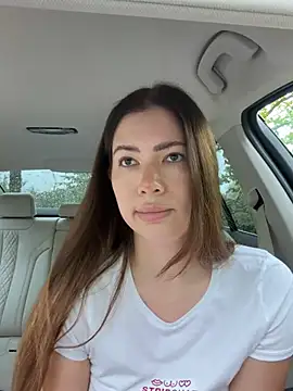 clairewntr online show from May 18, 2:01 pm