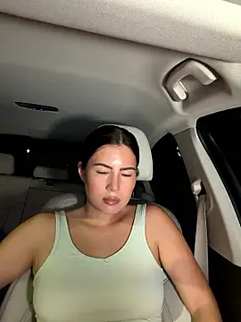 clairewntr online show from October 14, 9:28 pm