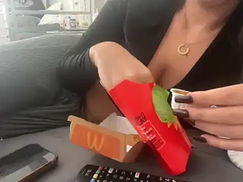 tbaexoxox online show from October 9, 4:49 am