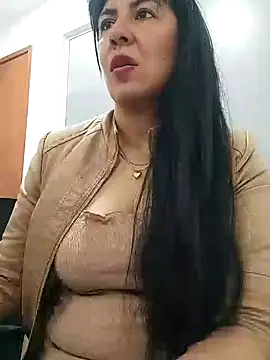 aisha latina online show from September 10, 3:23 pm