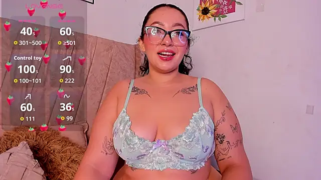 sweet p  online show from April 10, 5:30 pm